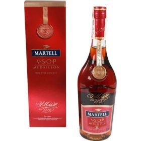   Martell VSOP Medaillon Old Fine Cognac 70 cl 3-Pack – Özel Keyif Anları İçin Distile İçki