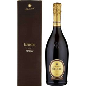   Berlucchi Vintage Astucciato 75 cl 5-Pack – Alcoholic Beverage for Enjoyable Moments