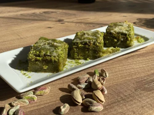 Gaziantep Damat Baklavası 1 kg  